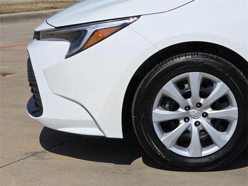 2025 Toyota Corolla Hybrid LE