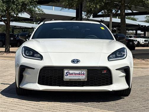 2024 Toyota GR86 Premium