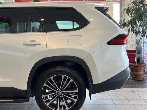 2025 Toyota Grand Highlander Hybrid Limited MAX