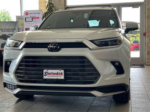 2025 Toyota Grand Highlander Hybrid Limited MAX
