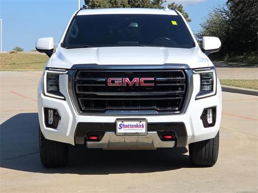 2022 GMC Yukon XL 4WD AT4