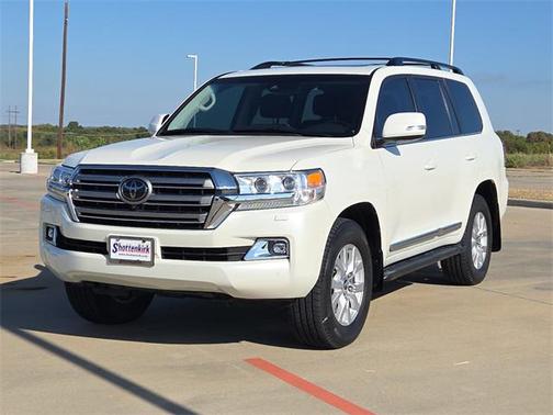 2018 Toyota Land Cruiser Base