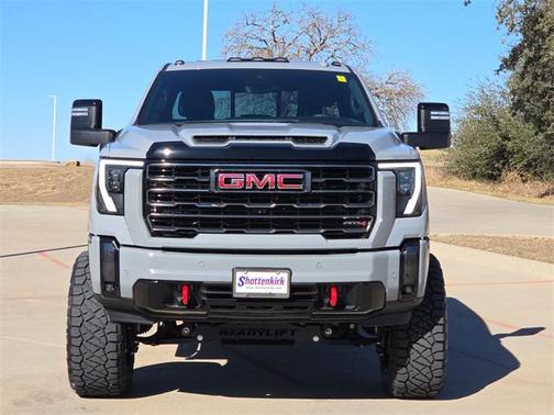 2024 GMC Sierra 2500 AT4