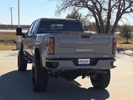 2024 GMC Sierra 2500 AT4