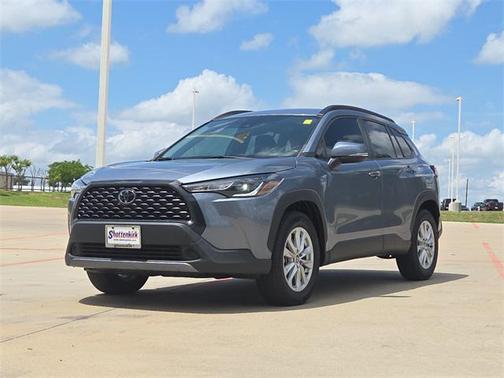 2022 Toyota Corolla Cross LE