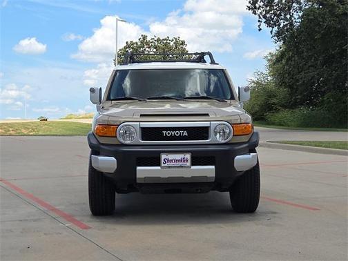 2014 Toyota FJ Cruiser Base