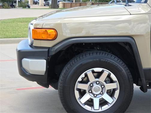 2014 Toyota FJ Cruiser Base