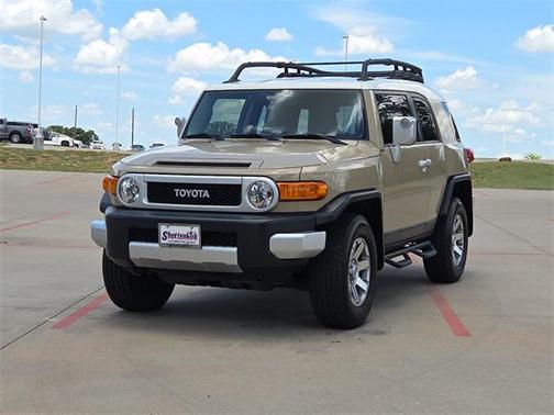 2014 Toyota FJ Cruiser Base