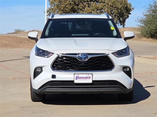 2022 Toyota Highlander Hybrid Limited