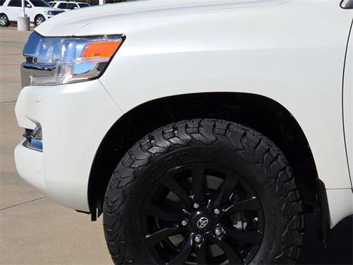 2019 Toyota Land Cruiser Base
