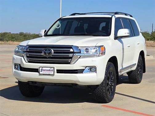 2019 Toyota Land Cruiser Base
