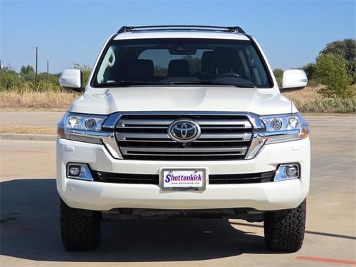 2019 Toyota Land Cruiser Base