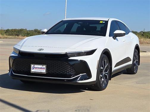2024 Toyota Crown XLE