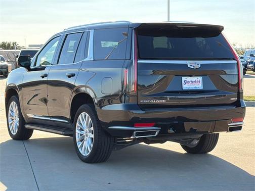 2022 Cadillac Escalade Luxury