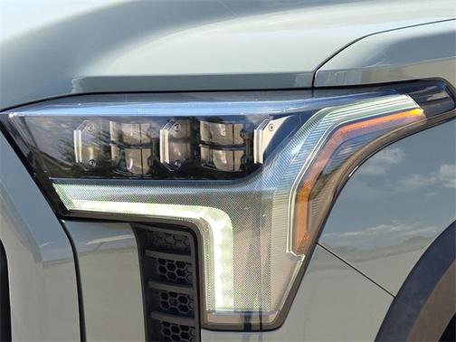 2022 Toyota Tundra Hybrid TRD Pro