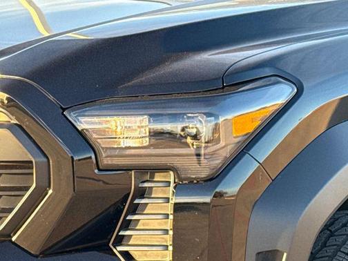 2025 Toyota Tacoma Hybrid TRD Off Road