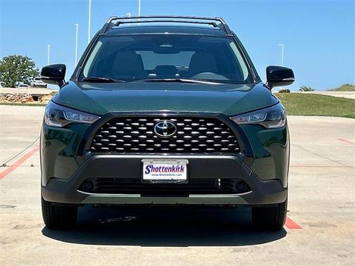 2025 Toyota Corolla Cross LE