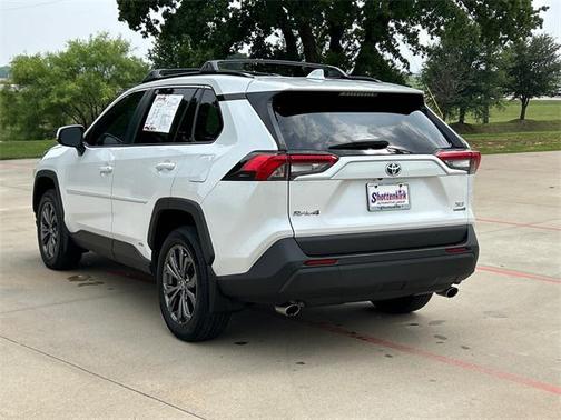 2023 Toyota RAV4 Hybrid XLE Premium