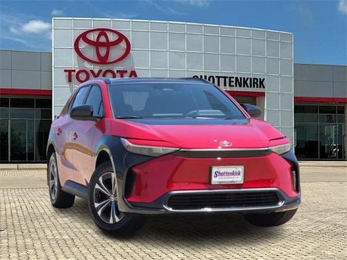 2025 Toyota bZ4X XLE