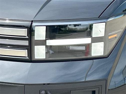 2025 Hyundai SANTA FE SE