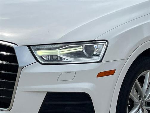 2017 Audi Q3 2.0T Premium