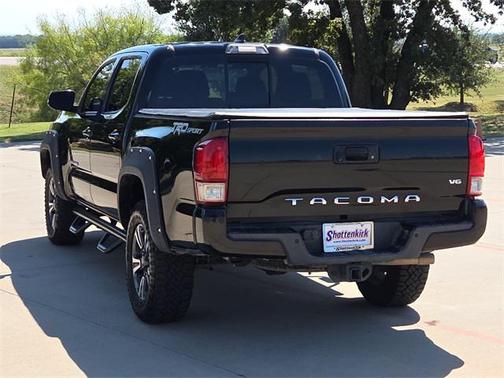 2017 Toyota Tacoma TRD Sport