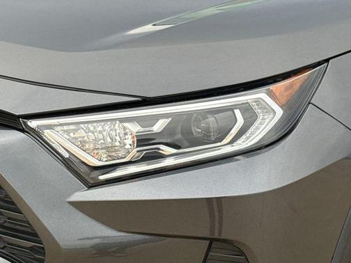 Magnetic Gray Metallic 2020 Toyota RAV4 Hybrid XLE