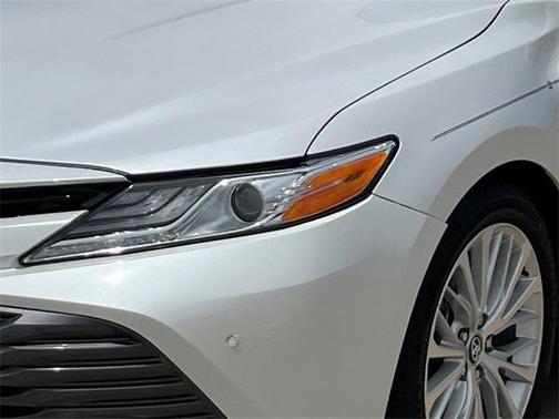 2019 Toyota Camry XLE