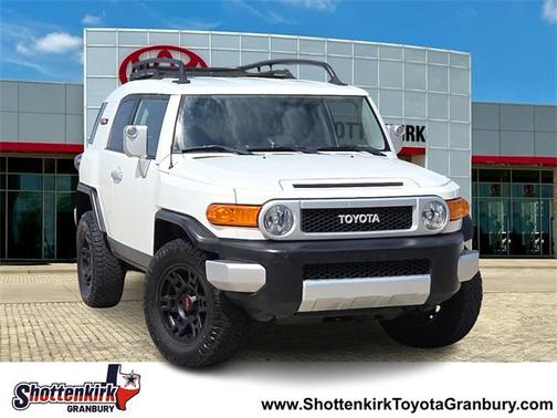 2014 Toyota FJ Cruiser Base