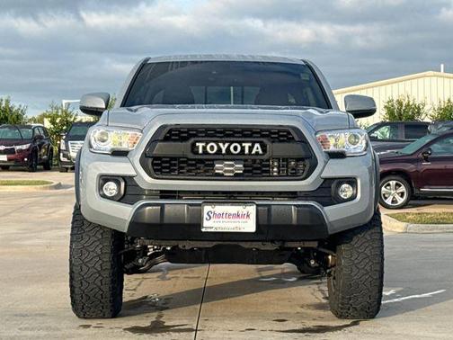 Cement 2021 Toyota Tacoma SR5