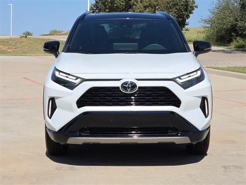 2025 Toyota RAV4 Hybrid SE