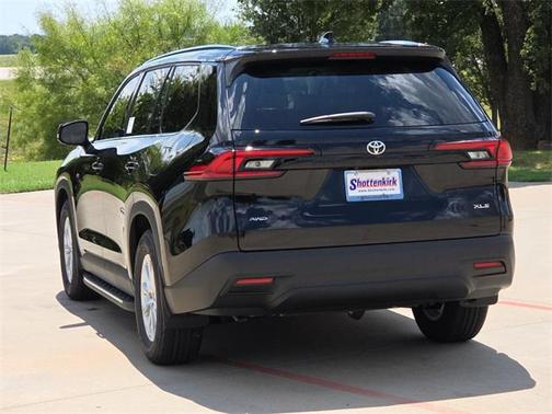 2025 Toyota Grand Highlander XLE