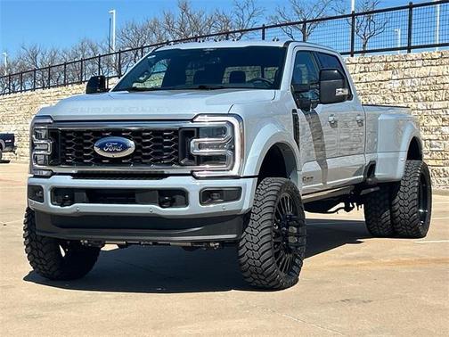 2025 Ford F-450 Platinum