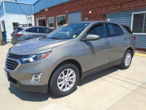 Gray 2018 Chevrolet Equinox LT