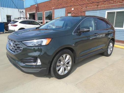 2024 Ford Edge Titanium