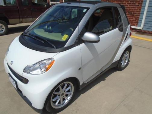Crystal White 2008 smart ForTwo passion