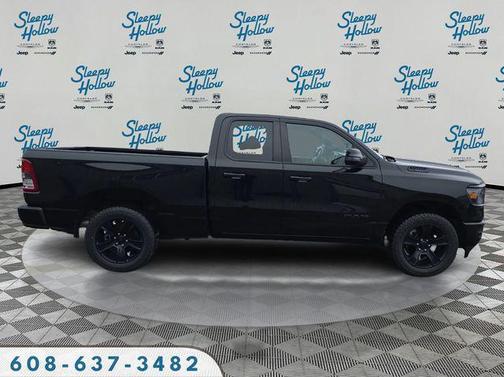 Diamond Black Crystal Pearlcoat 2023 RAM 1500 Big Horn/Lone Star
