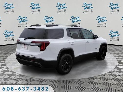 2022 GMC Acadia AWD AT4