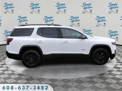 2022 GMC Acadia AWD AT4