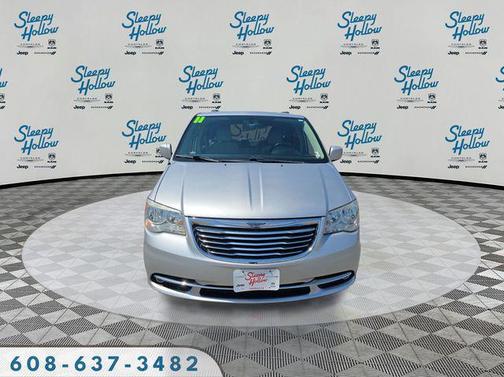 Bright Silver Metallic Clearcoat 2011 Chrysler Town & Country Touring