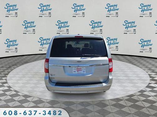 Bright Silver Metallic Clearcoat 2011 Chrysler Town & Country Touring