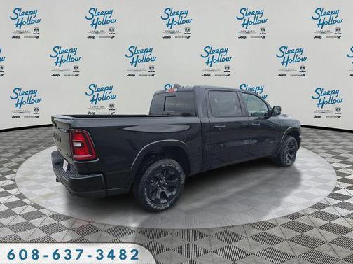 Diamond Black Crystal Pearlcoat 2026 RAM 1500 Big Horn/Lone Star