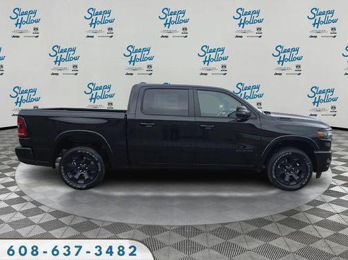 Diamond Black Crystal Pearlcoat 2026 RAM 1500 Big Horn/Lone Star