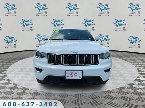 Bright White Clearcoat 2021 Jeep Grand Cherokee Laredo