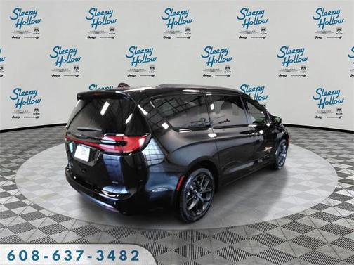 2026 Chrysler Pacifica L