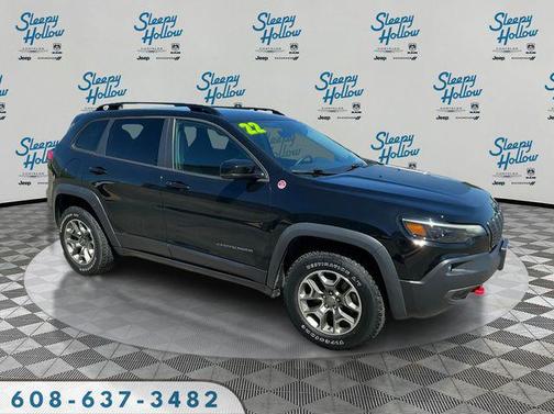 Diamond Black Crystal Pearlcoat 2022 Jeep Cherokee Trailhawk
