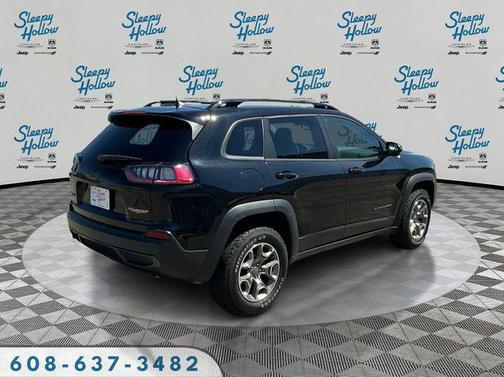 Diamond Black Crystal Pearlcoat 2022 Jeep Cherokee Trailhawk