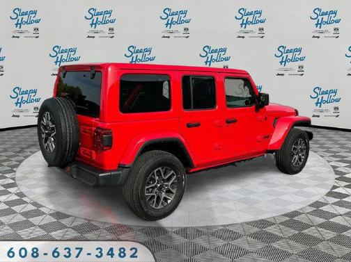 Firecracker Red Clearcoat 2026 Jeep Wrangler 4-Door Sahara 4x4