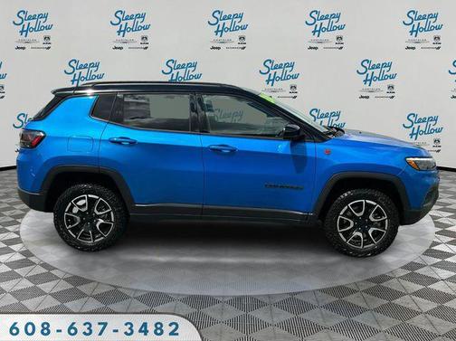 Hydro Blue Pearlcoat 2024 Jeep Compass Trailhawk