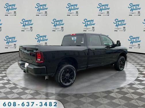 Diamond Black Crystal Pearlcoat 2026 RAM 2500 Big Horn Crew Cab 4x4 6'4' Box